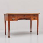 1047 1198 WRITING DESK